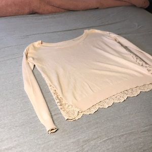 American Eagle sweater